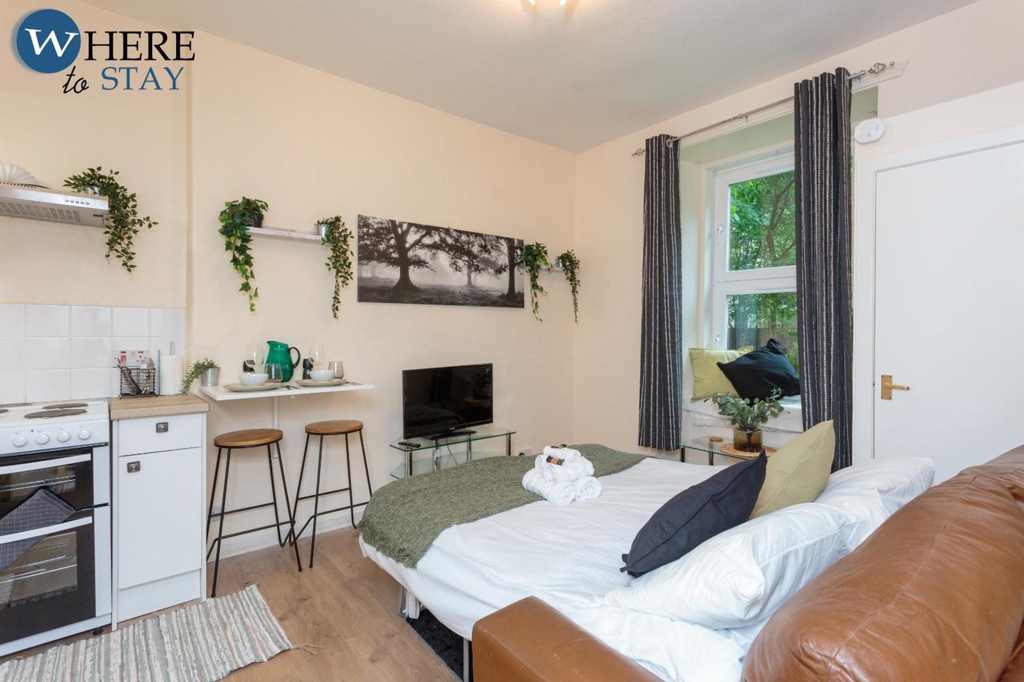 Cosy 1 Bed Flat Near City Centre Apartment Единбург Стая снимка